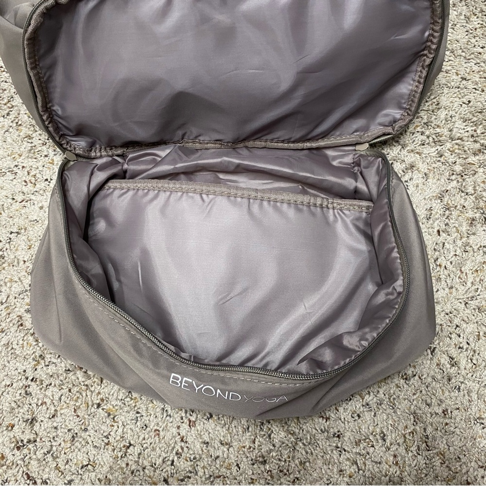 Beyond Yoga Gray Backpack - Picture 5 of 8